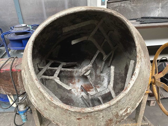 Edil lame br 250 betonmolen - afbeelding 3 van  4