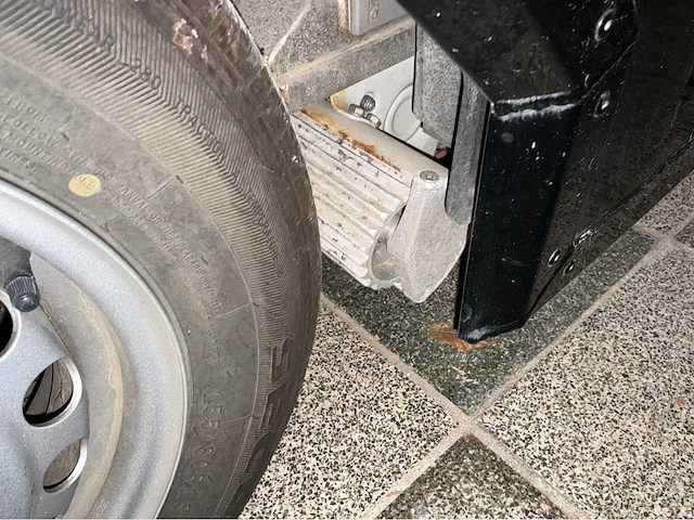 Eduard r foodtruck - afbeelding 27 van  31