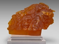 Edward leibovitz (1946-2019), 'le royaume déchiré', 1995, glass paste sculpture the sculpture: 33 x 48 cm. (12.99 x 18.89 in.), with plexi base: 41 cm. (16.14 in.) - afbeelding 2 van  10