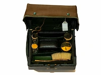Edwardiaanse lederen en zilveren toilettas /...