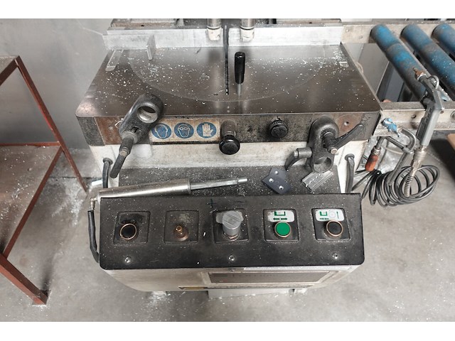 Eénkopszaagmachine fomindustrie - afbeelding 5 van  10