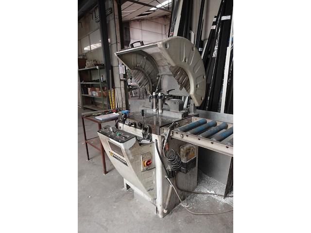 Eénkopszaagmachine fomindustrie - afbeelding 7 van  10