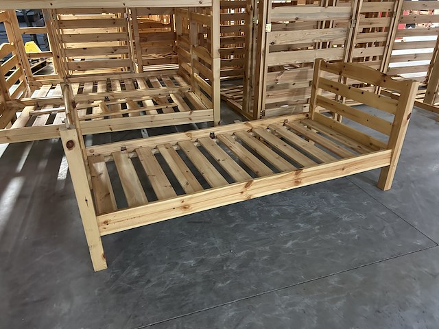 Eenpersoonsbedden + matrassen (20st) (nieuw) - afbeelding 4 van  6