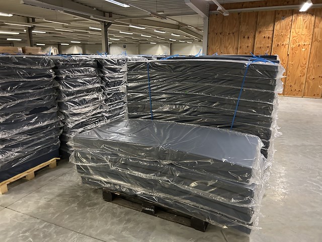 Eenpersoonsbedden + matrassen (20st) nieuw - afbeelding 2 van  6