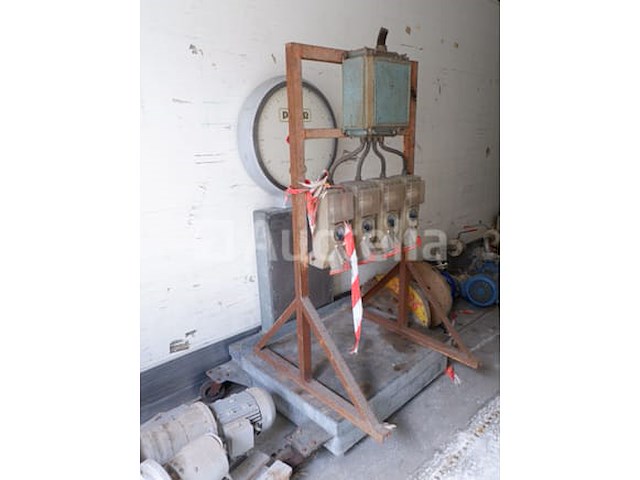 Eerdere vintage mechanische schaal - afbeelding 6 van  10