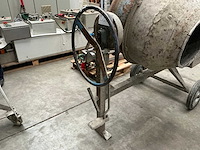 Eerearts betonmolen - afbeelding 2 van  7