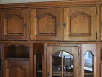 Eetkamer bestaande uit wandkast, tafel en 6 stoelen - afbeelding 2 van  9