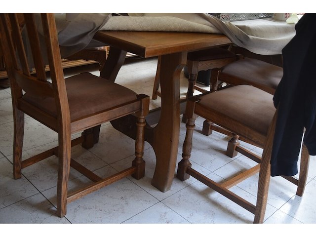 Eetkamer bestaande uit wandkast, tafel en 6 stoelen - afbeelding 9 van  9