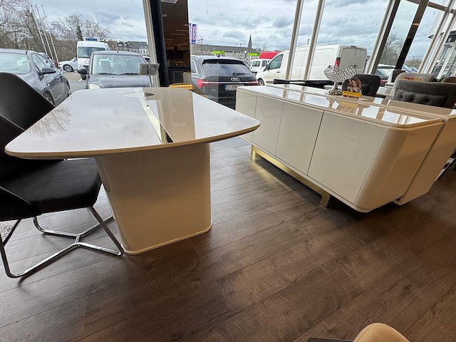 Eetkamer duhan - afbeelding 1 van  2