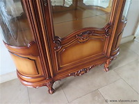 Eetkamer met dressoir, vitrinekast, tafel en 6 stoelen - afbeelding 11 van  27