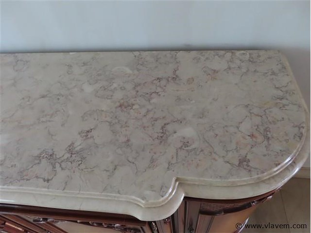 Eetkamer met dressoir, vitrinekast, tafel en 6 stoelen - afbeelding 16 van  27