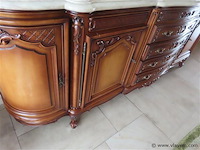 Eetkamer met dressoir, vitrinekast, tafel en 6 stoelen - afbeelding 19 van  27