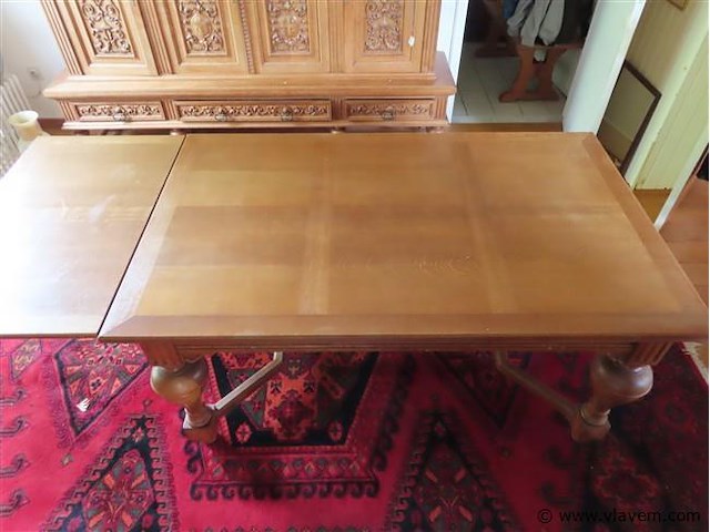 Eetkamer, twee kasten, tafel en 6 stoelen - afbeelding 5 van  15
