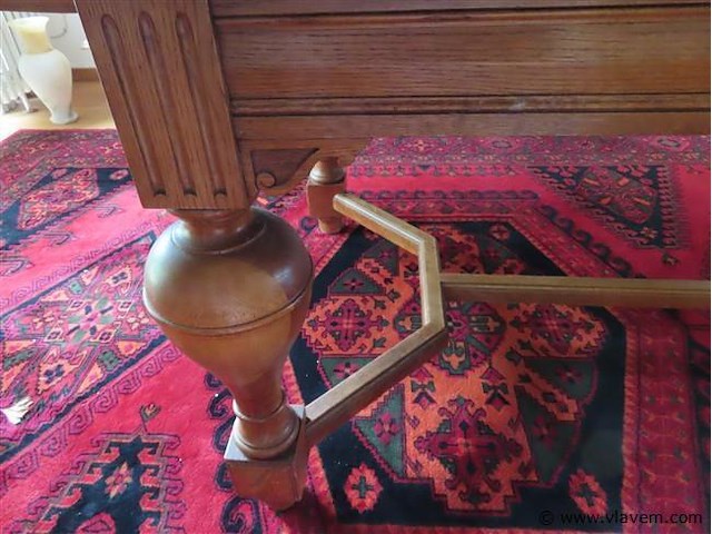 Eetkamer, twee kasten, tafel en 6 stoelen - afbeelding 6 van  15