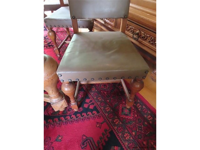Eetkamer, twee kasten, tafel en 6 stoelen - afbeelding 13 van  15