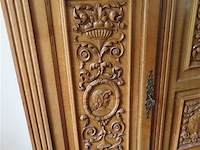 Eetkamer, twee kasten, tafel en 6 stoelen - afbeelding 14 van  15