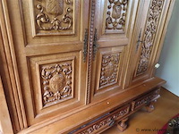 Eetkamer, twee kasten, tafel en 6 stoelen - afbeelding 15 van  15