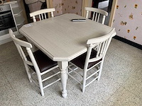 Eetkamertafel + 4 stoelen - afbeelding 1 van  3