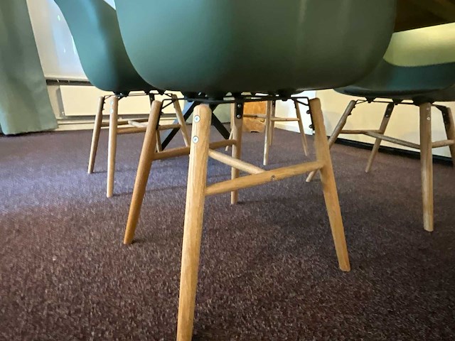Eetkamertafel en stoelen - afbeelding 8 van  8