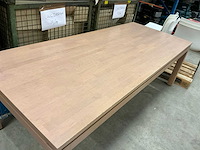 Eetkamertafel met design stoelen - afbeelding 3 van  9