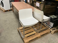 Eetkamertafel met design stoelen - afbeelding 6 van  9