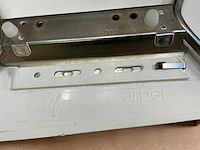 Eetkamertafel met design stoelen - afbeelding 9 van  9