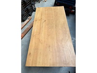 Eetkamertafel