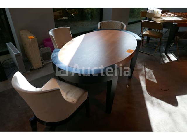 Eetkamertafels en diverse stoelen - afbeelding 4 van  4