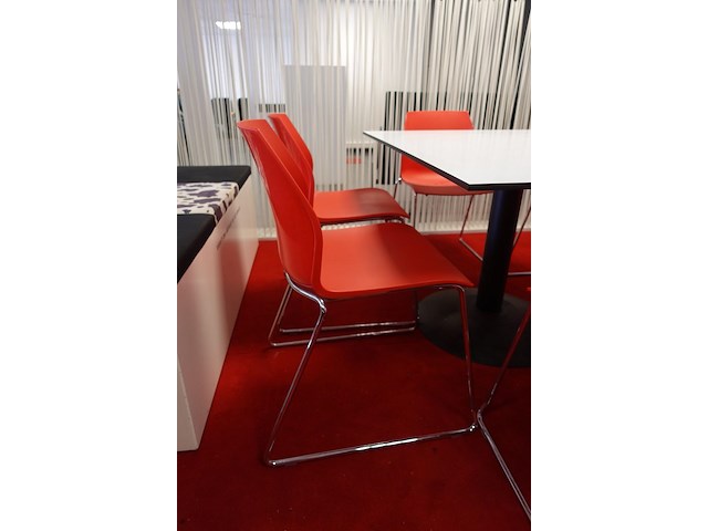 Eettafel + 6 x kunststof stoel kastel - afbeelding 6 van  6