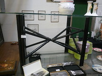 Eettafel in rotan - afbeelding 1 van  1