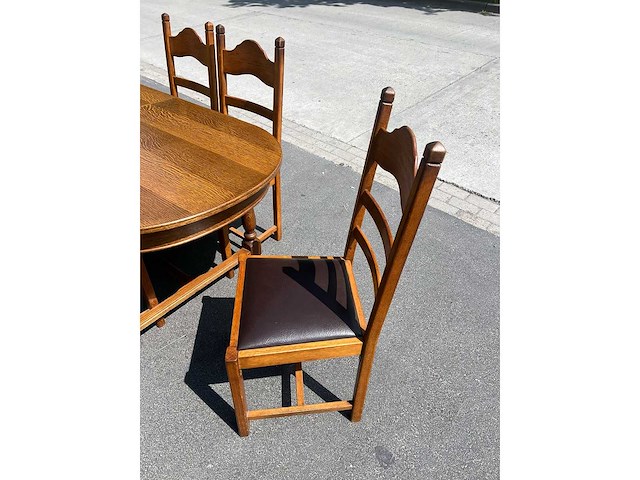 Eettafel met stoelen - afbeelding 2 van  5