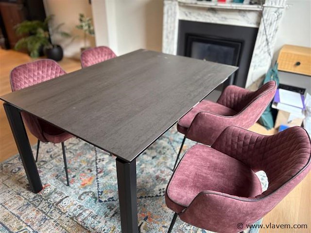 Eettafel - afbeelding 1 van  1