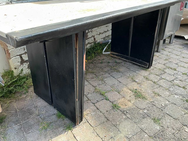 Eettafel - afbeelding 2 van  4