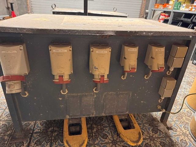 Efda a2lg transformator - afbeelding 1 van  4