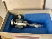 Eftec engineering geautomatiseerde applicator voor montagerobots