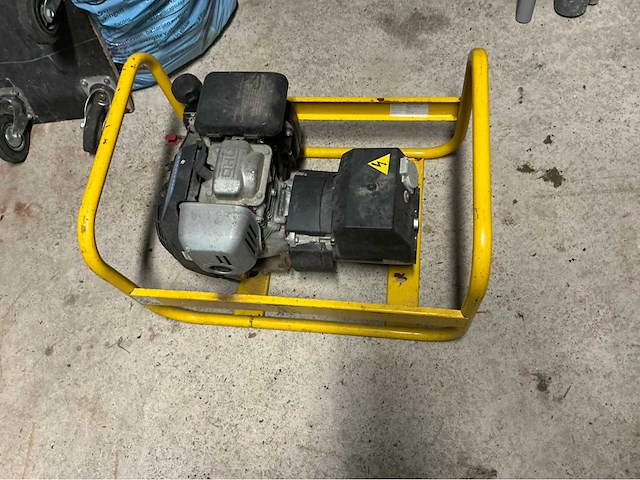 Eg2500shhpi-fi00s stroomgenerator - afbeelding 1 van  6