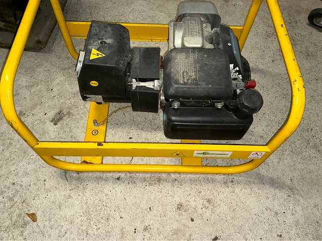 Eg2500shhpi-fi00s stroomgenerator - afbeelding 3 van  6