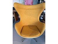 Egg chair geel kasjmier en houtfineerl (1x) - afbeelding 5 van  6