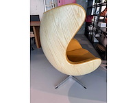 Egg chair geel kasjmier en houtfineerl (1x) - afbeelding 3 van  6