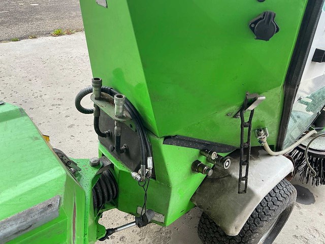 Egholm straatveegmachine met extra’s - afbeelding 10 van  39