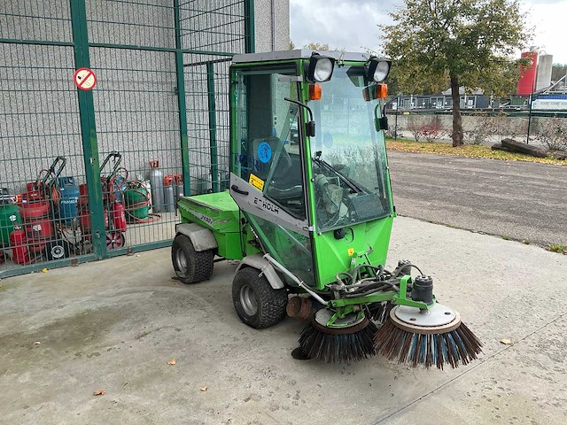 Egholm straatveegmachine met extra’s - afbeelding 36 van  39