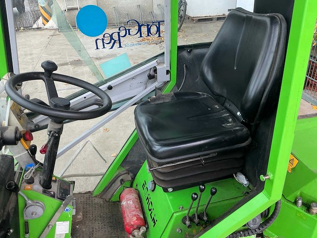 Egholm straatveegmachine met extra’s - afbeelding 39 van  39