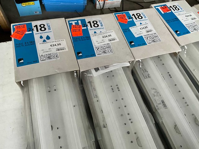 Eglo diverse tl armaturen (12x) - afbeelding 4 van  7