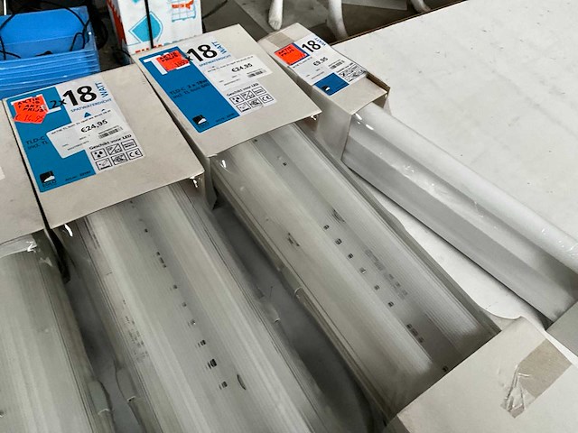 Eglo diverse tl armaturen (12x) - afbeelding 5 van  7