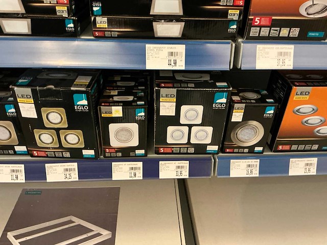 Eglo grote partij in -en opbouwspots - afbeelding 17 van  17