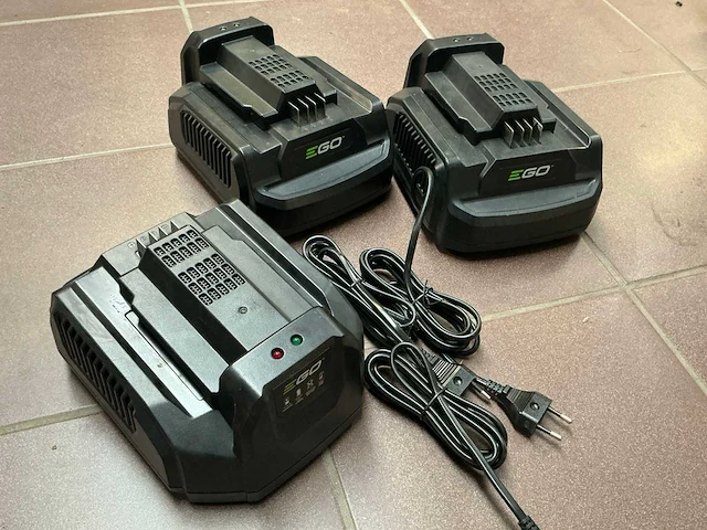 Ego ch2100e acculader (3x) - afbeelding 2 van  3