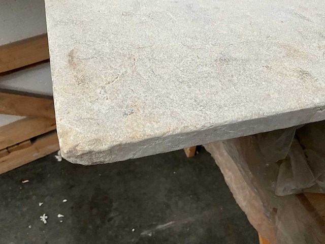 Egyptisch beige partij natuursteen tegels - afbeelding 2 van  3