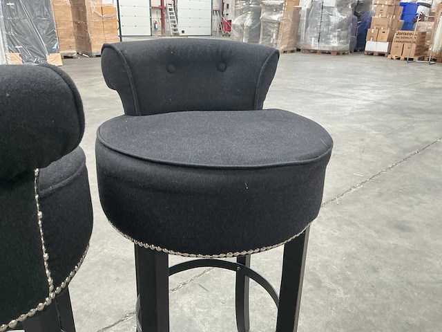 Eichholtz houten designkruk (2x) - afbeelding 2 van  5