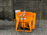Eichinger 300 l betonnen container - afbeelding 1 van  4
