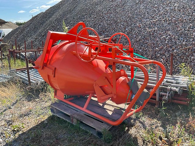 Eichinger 500l nieuwe betonnen bak - afbeelding 3 van  10